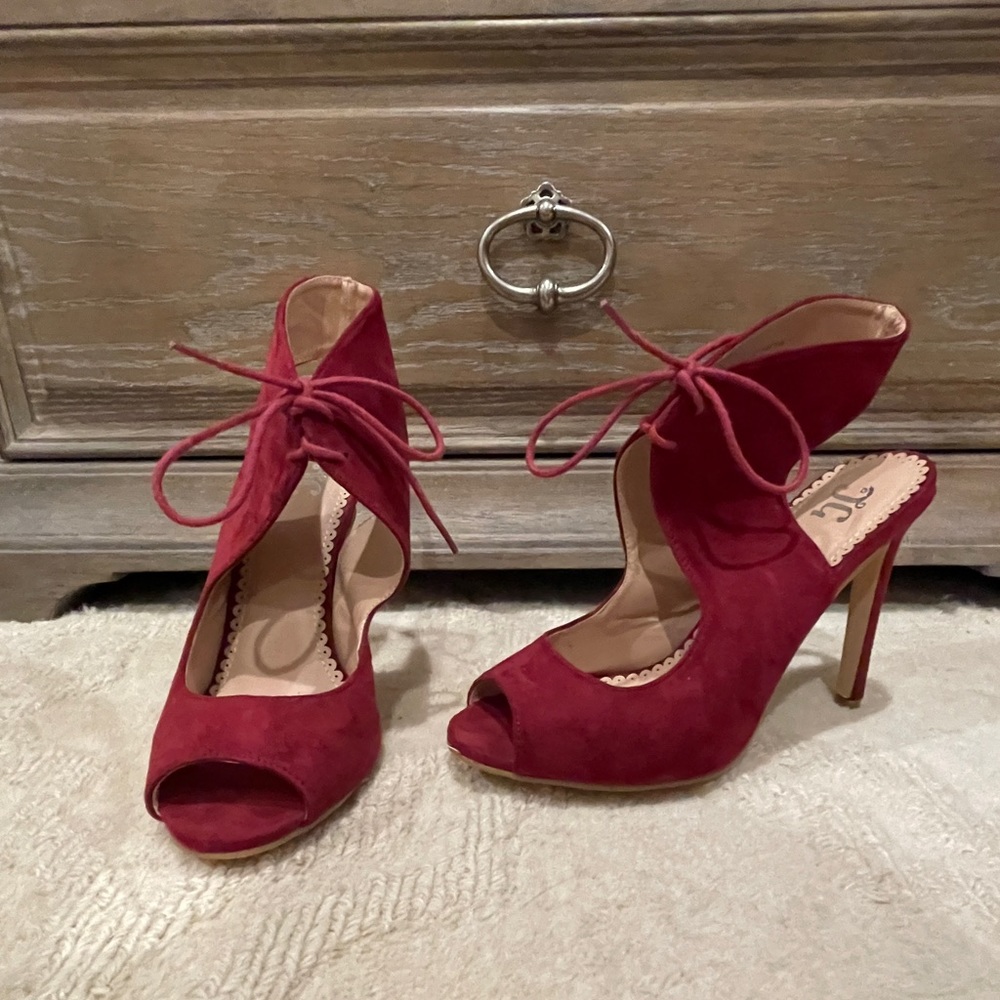Worn once. 4” Dark Red Heels. Perfect condition.